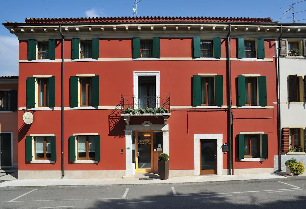 Albergo Croce D'Oro Dolcè Extérieur photo