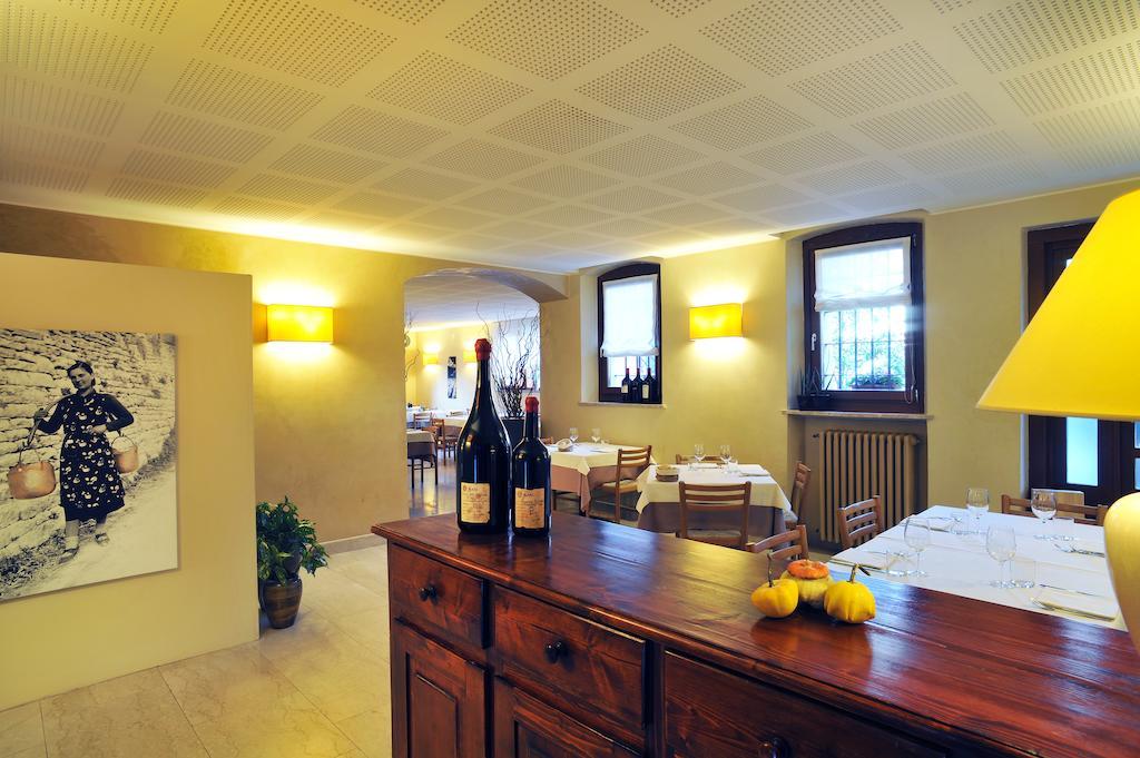 Albergo Croce D'Oro Dolcè Extérieur photo