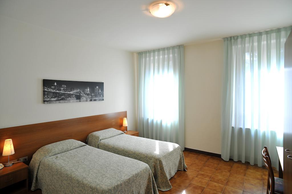 Albergo Croce D'Oro Dolcè Chambre photo
